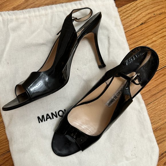 Manolo Blahnik Patent Leather Peep Toe Slingback - Picture 4 of 5
